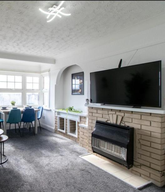Open Mind Property - Southsea With Free Parking Portsmouth Extérieur photo